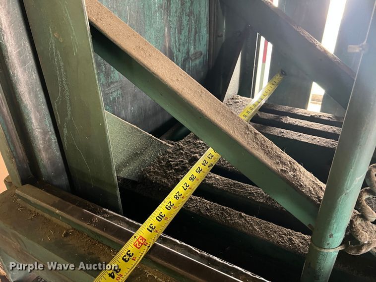 image for item JU9859 Selco Balers VI-5  recycling baler