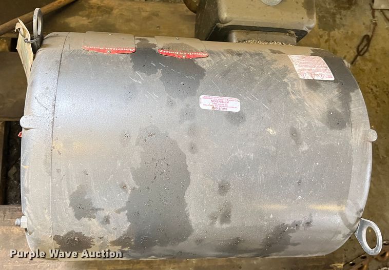 image for item JU9859 Selco Balers VI-5  recycling baler