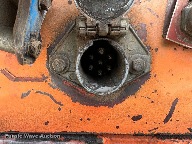 image for item JU9862 2006 Al-jon 580CL  car crusher