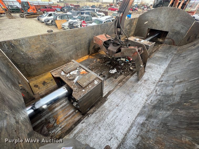 image for item JU9862 2006 Al-jon 580CL  car crusher