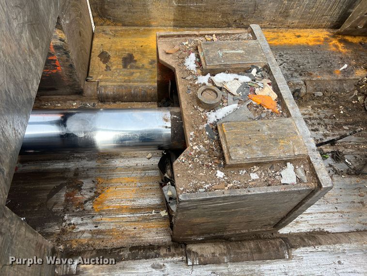 image for item JU9862 2006 Al-jon 580CL  car crusher