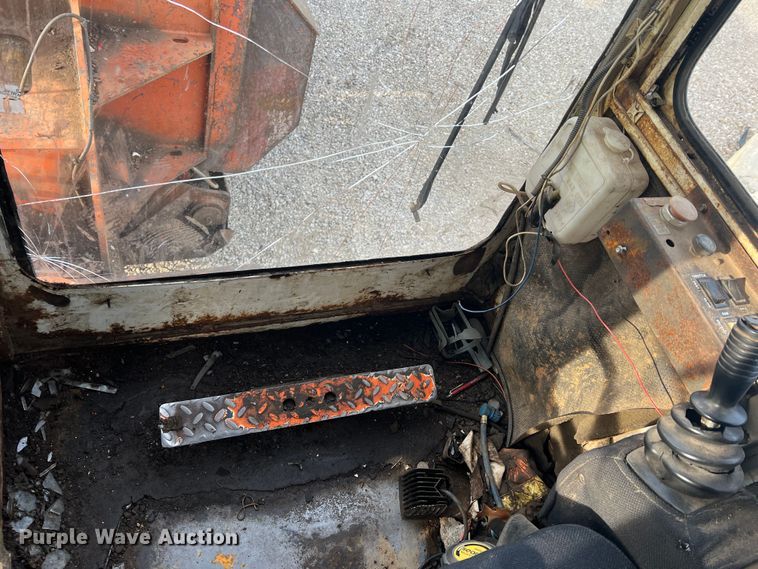 image for item JU9862 2006 Al-jon 580CL  car crusher