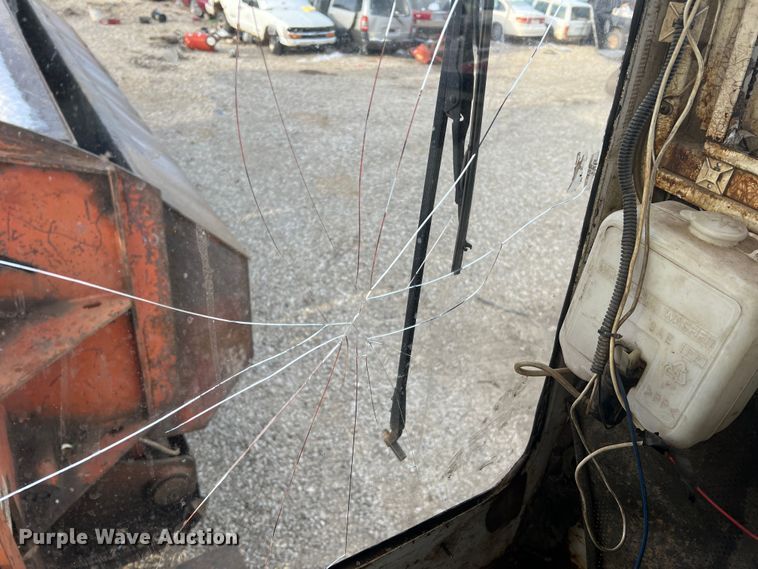 image for item JU9862 2006 Al-jon 580CL  car crusher