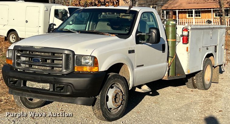 image for item JV9488 2001 Ford F450 Super Duty  utility / service truck