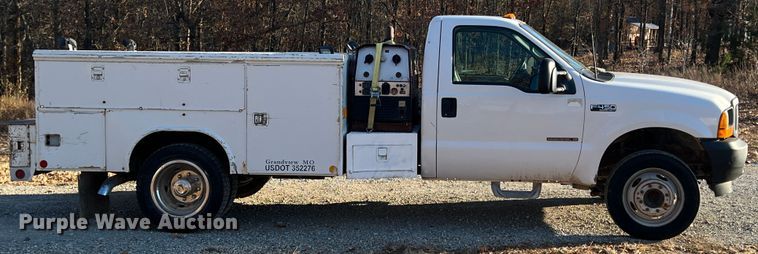 image for item JV9488 2001 Ford F450 Super Duty  utility / service truck