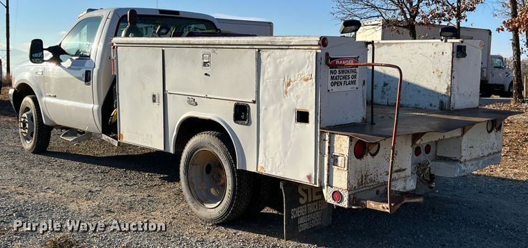 image for item JV9488 2001 Ford F450 Super Duty  utility / service truck