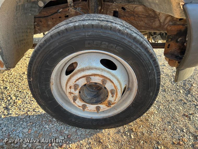 image for item JV9488 2001 Ford F450 Super Duty  utility / service truck