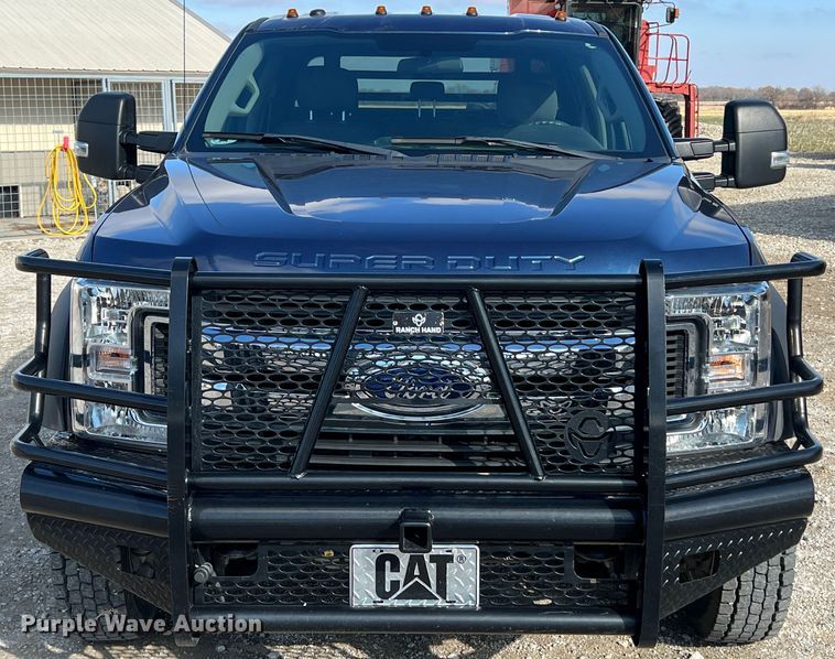 image for item JV9499 2019 Ford F450 Super Duty XLT  utility / service truck