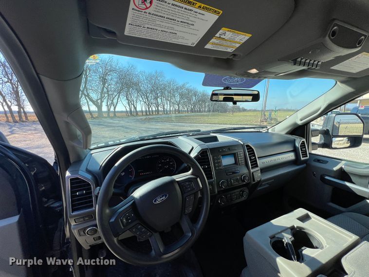 image for item JV9499 2019 Ford F450 Super Duty XLT  utility / service truck