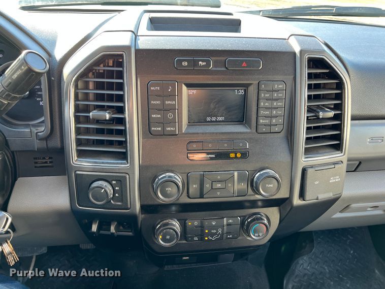 image for item JV9499 2019 Ford F450 Super Duty XLT  utility / service truck