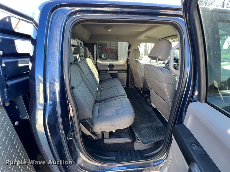 image for item JV9499 2019 Ford F450 Super Duty XLT  utility / service truck