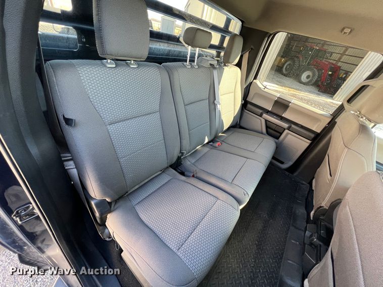 image for item JV9499 2019 Ford F450 Super Duty XLT  utility / service truck