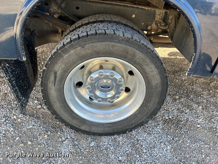 image for item JV9499 2019 Ford F450 Super Duty XLT  utility / service truck