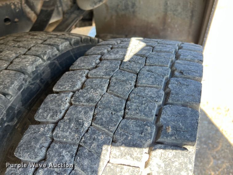 image for item JV9499 2019 Ford F450 Super Duty XLT  utility / service truck