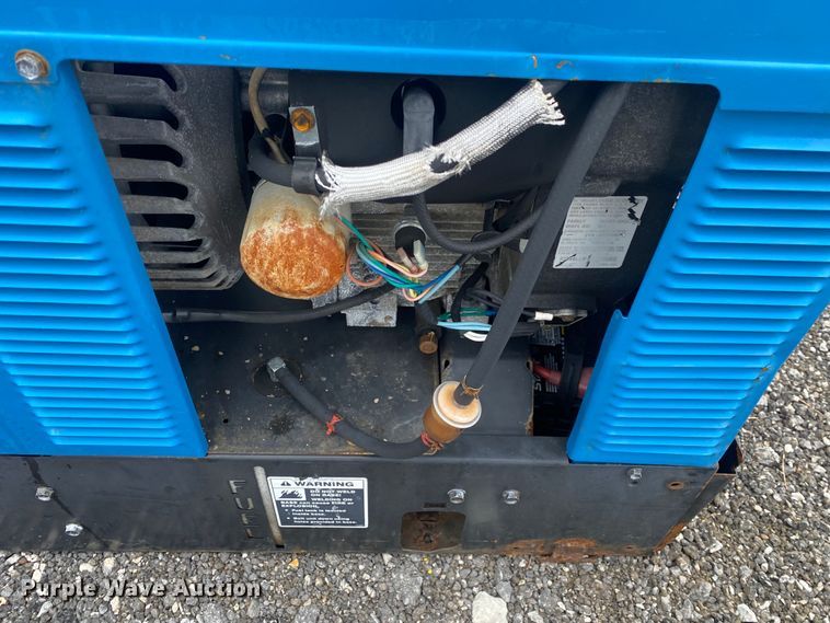 image for item JW9274 Miller Bobcat 250 NT  welder/generator