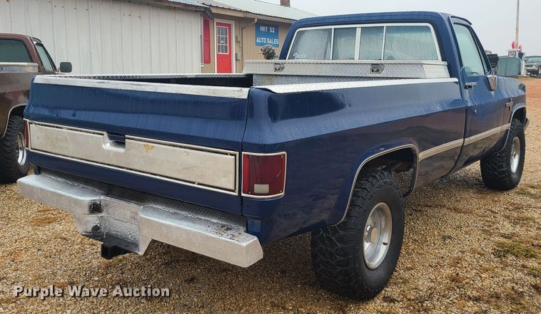 image for item JW9861 1983 Chevrolet K10  pickup truck