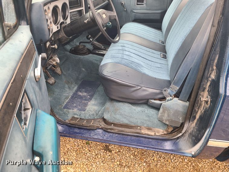 image for item JW9861 1983 Chevrolet K10  pickup truck