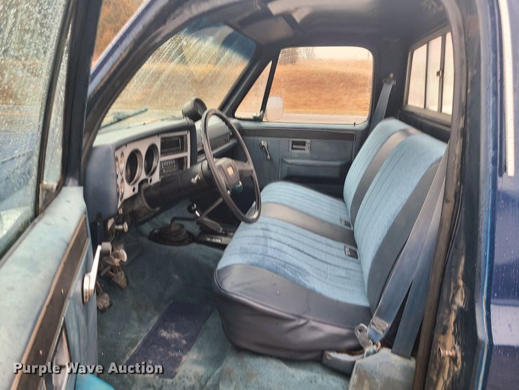 image for item JW9861 1983 Chevrolet K10  pickup truck