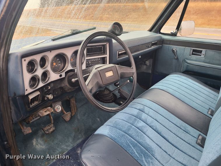 image for item JW9861 1983 Chevrolet K10  pickup truck