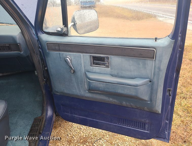 image for item JW9861 1983 Chevrolet K10  pickup truck