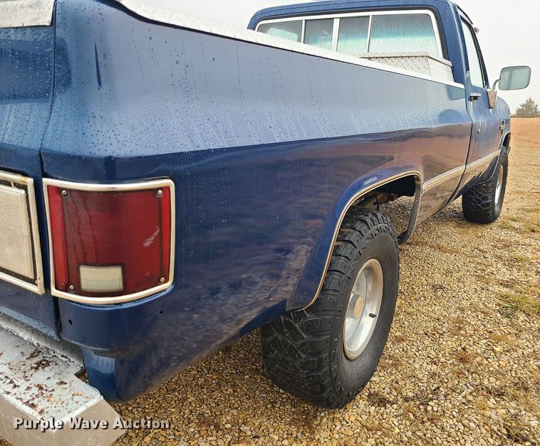 image for item JW9861 1983 Chevrolet K10  pickup truck
