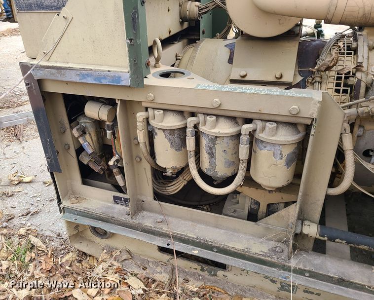 image for item JW9911 1982 Am General  generator