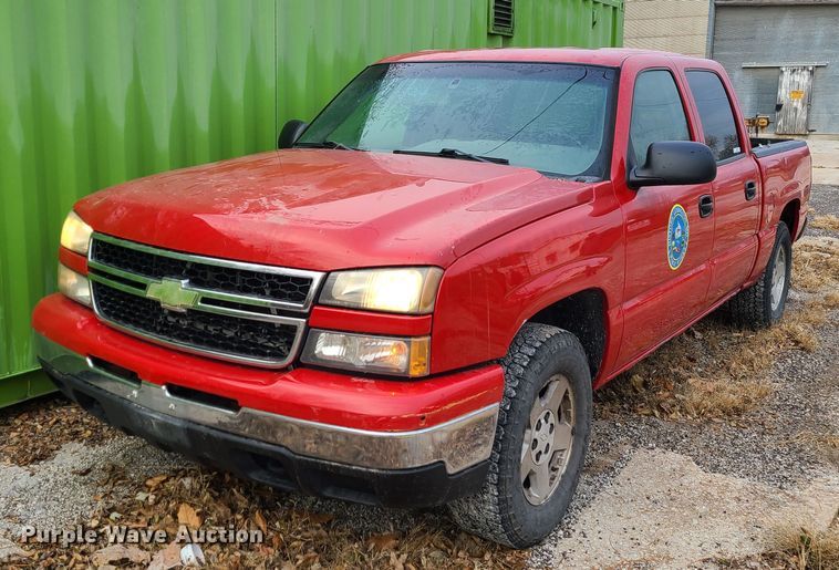 image for item JW9912 2006 Chevrolet Silverado 1500  Crew Cab pickup truck