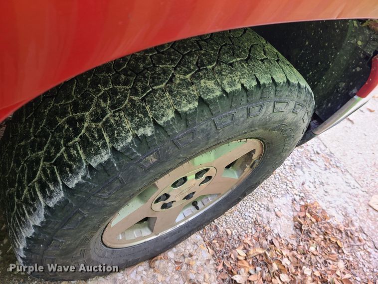 image for item JW9912 2006 Chevrolet Silverado 1500  Crew Cab pickup truck