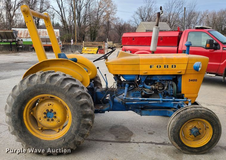 image for item JW9914 Ford 3400  tractor