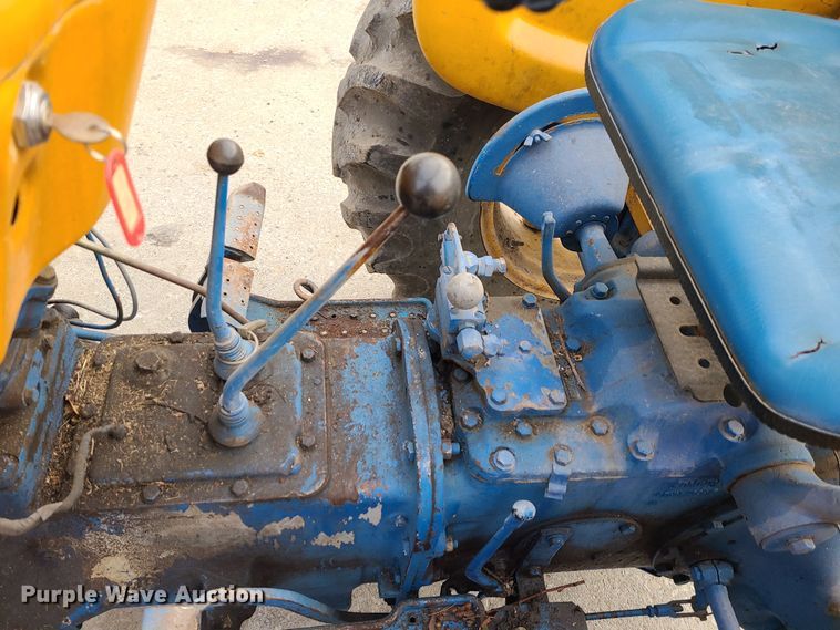 image for item JW9914 Ford 3400  tractor