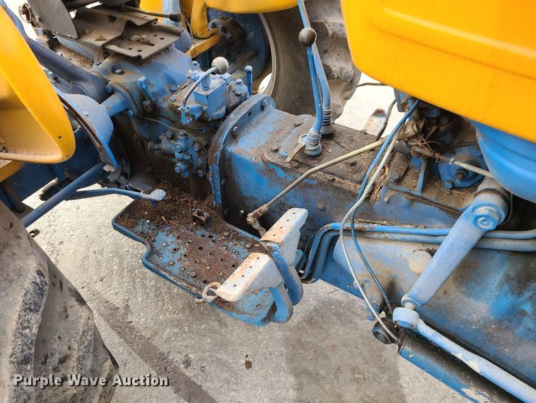 image for item JW9914 Ford 3400  tractor