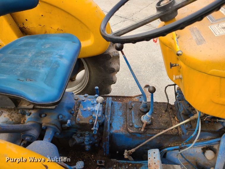 image for item JW9914 Ford 3400  tractor