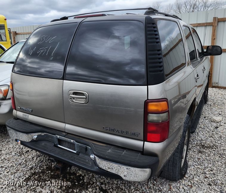 image for item JW9920 2000 Chevrolet Tahoe  SUV