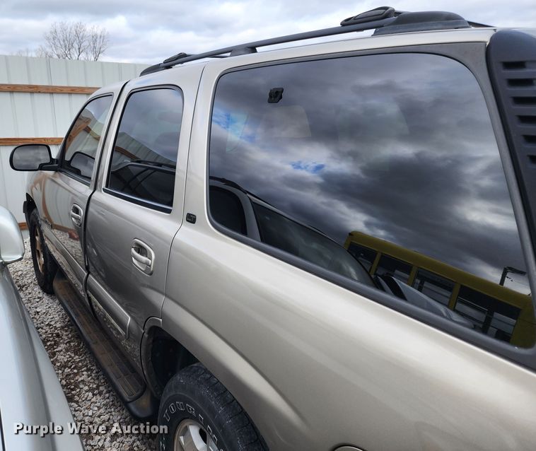 image for item JW9920 2000 Chevrolet Tahoe  SUV