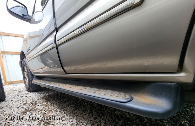 image for item JW9920 2000 Chevrolet Tahoe  SUV