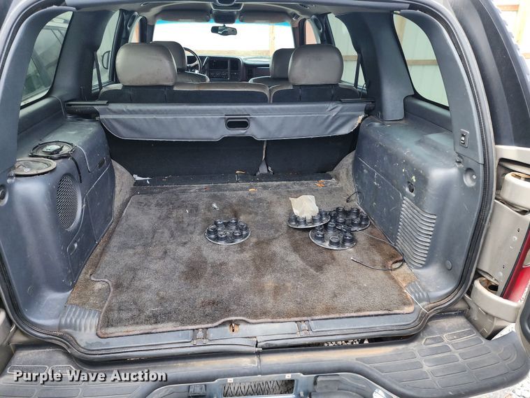 image for item JW9920 2000 Chevrolet Tahoe  SUV