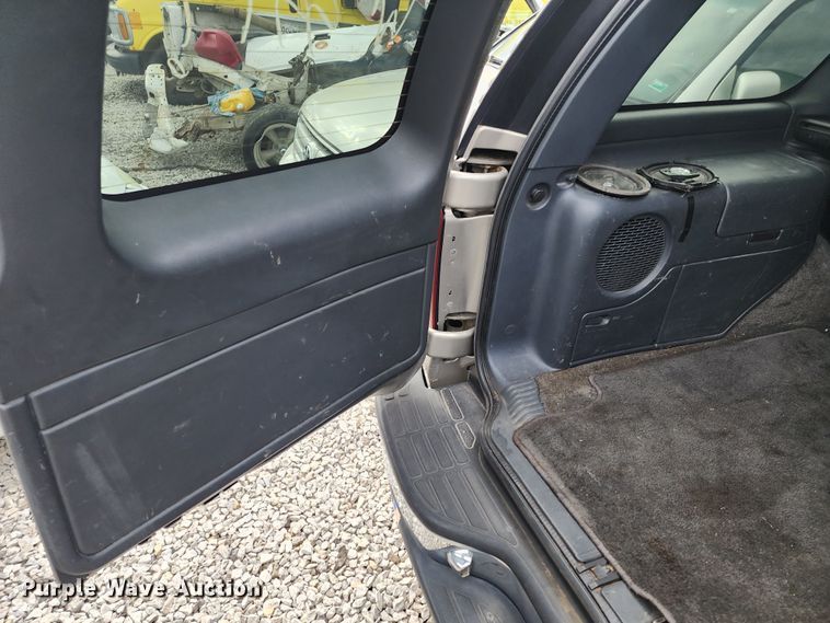 image for item JW9920 2000 Chevrolet Tahoe  SUV