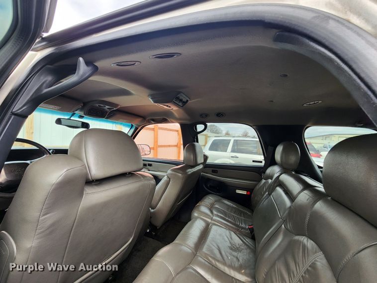 image for item JW9920 2000 Chevrolet Tahoe  SUV