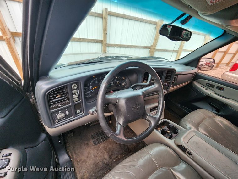 image for item JW9920 2000 Chevrolet Tahoe  SUV