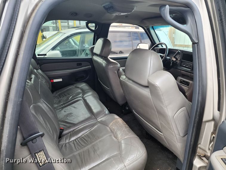 image for item JW9920 2000 Chevrolet Tahoe  SUV