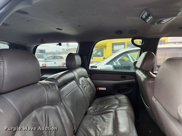 image for item JW9920 2000 Chevrolet Tahoe  SUV