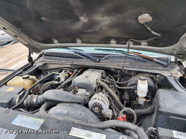 image for item JW9920 2000 Chevrolet Tahoe  SUV