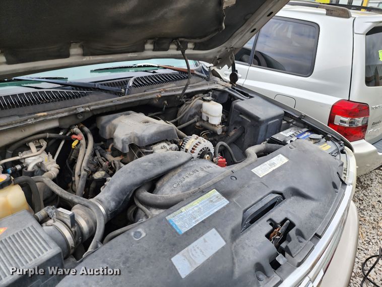 image for item JW9920 2000 Chevrolet Tahoe  SUV