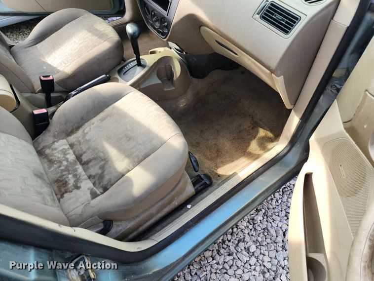 image for item JW9921 2005 Ford Focus ZX4 SE