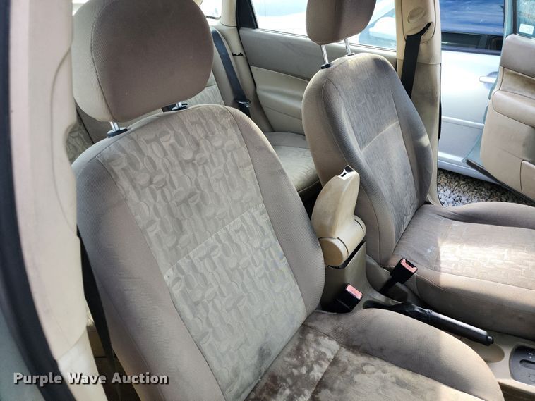 image for item JW9921 2005 Ford Focus ZX4 SE