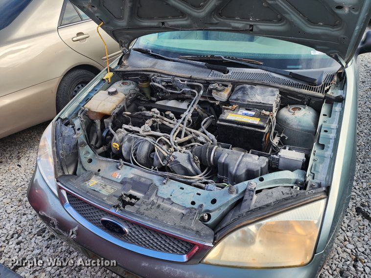 image for item JW9921 2005 Ford Focus ZX4 SE