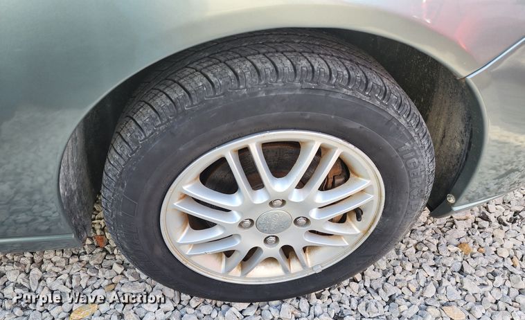 image for item JW9921 2005 Ford Focus ZX4 SE