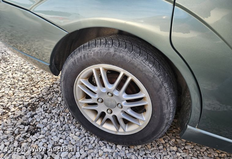 image for item JW9921 2005 Ford Focus ZX4 SE