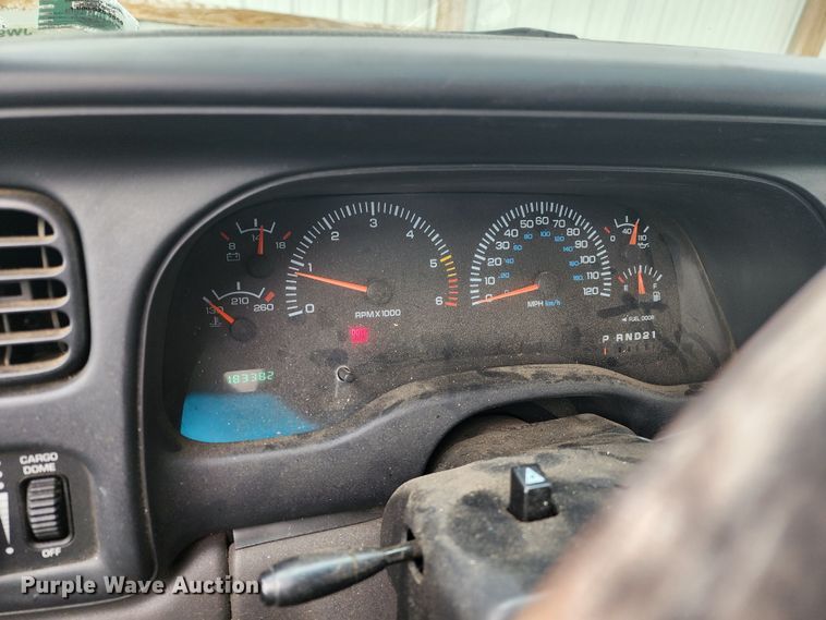 image for item JW9922 2000 Dodge Dakota  Club Cab pickup truck