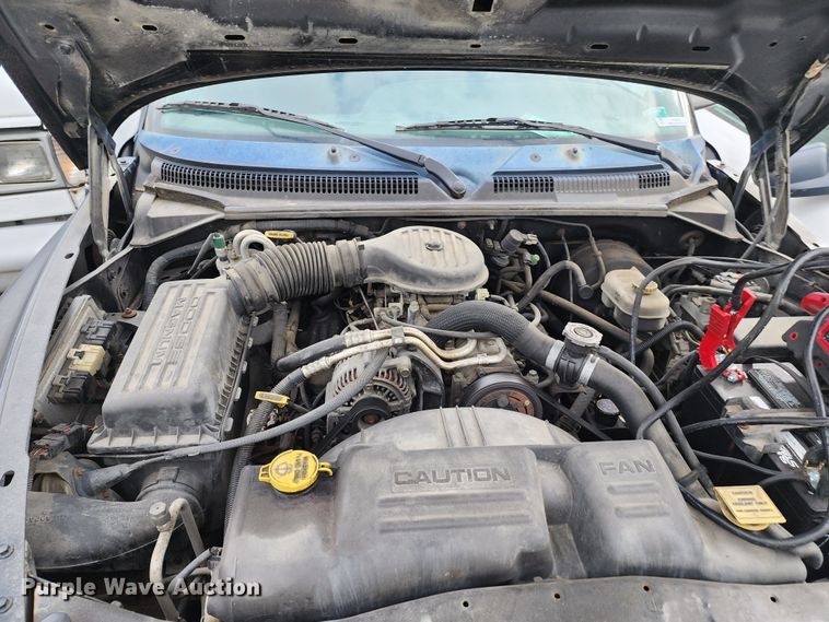 image for item JW9922 2000 Dodge Dakota  Club Cab pickup truck